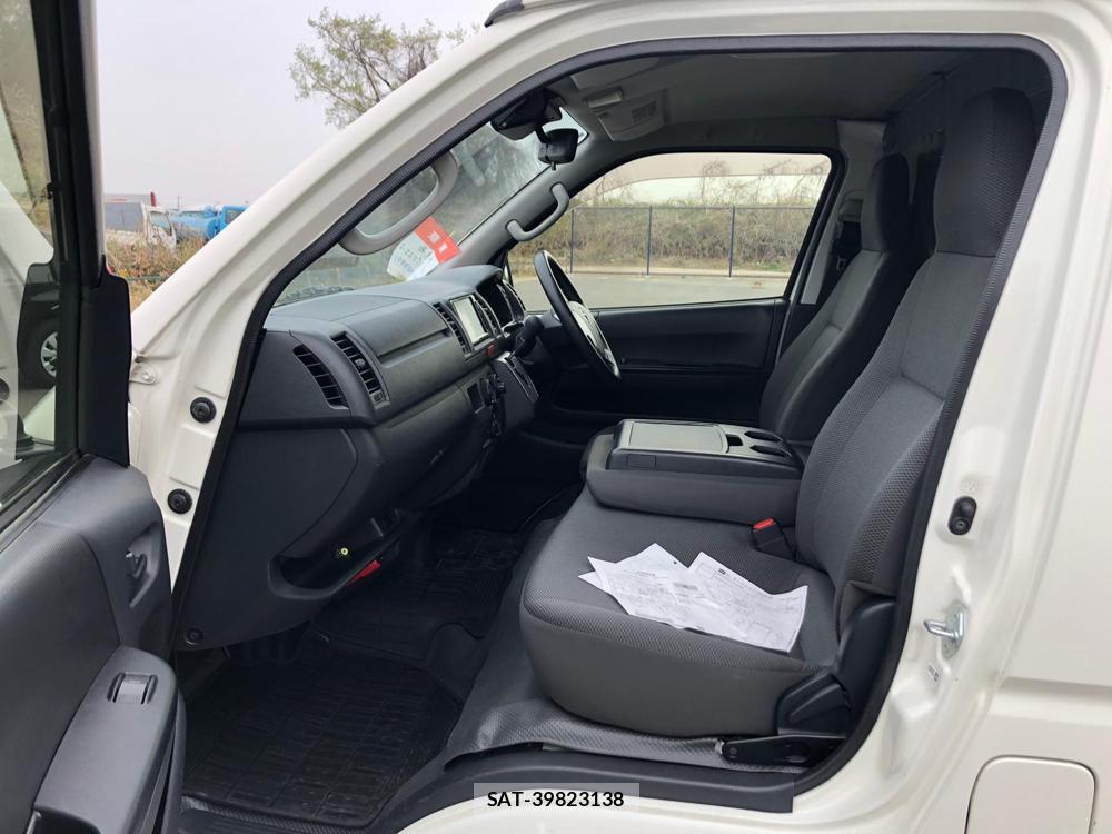 Toyota REGIUSACE VAN 2019-04 5363962-10