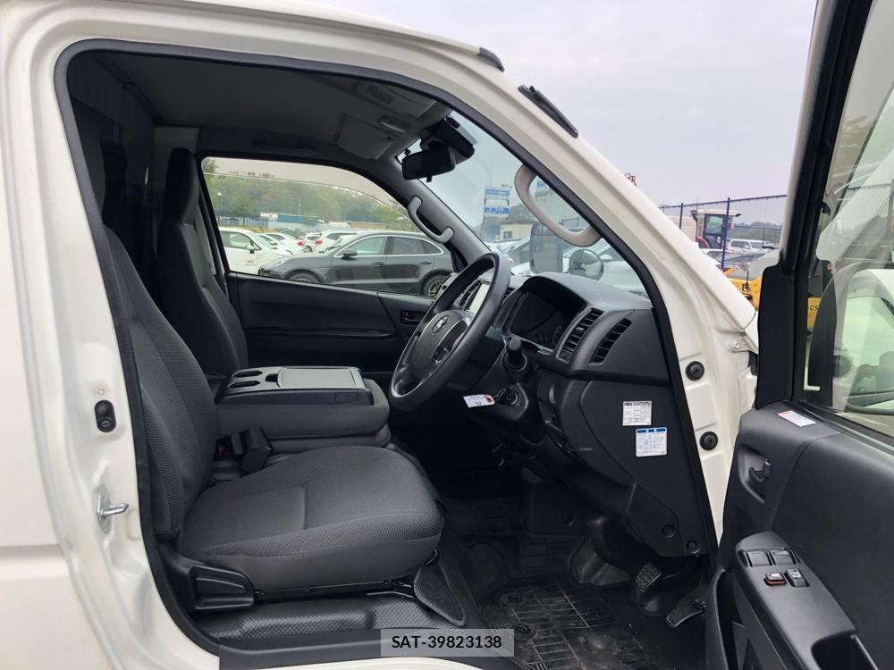Toyota REGIUSACE VAN 2019-04 5363962-11