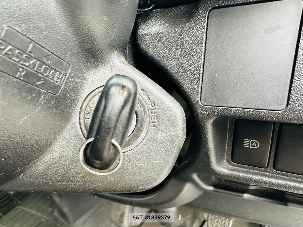 Toyota REGIUSACE VAN 2019 5568752-16