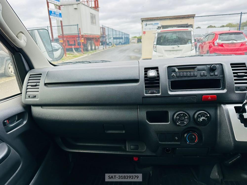 Toyota REGIUSACE VAN 2019 5568752-17