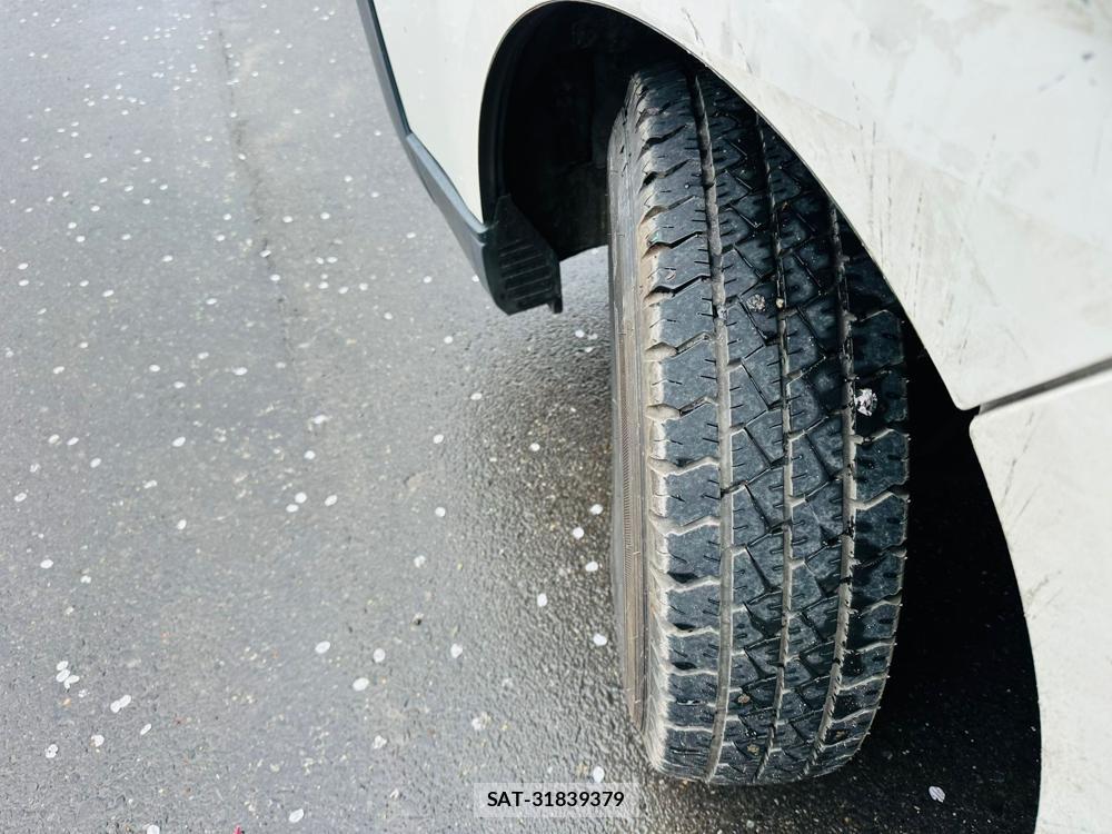 Toyota REGIUSACE VAN 2019 5568752-31