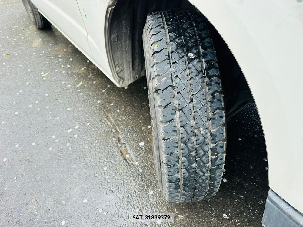 Toyota REGIUSACE VAN 2019 5568752-32