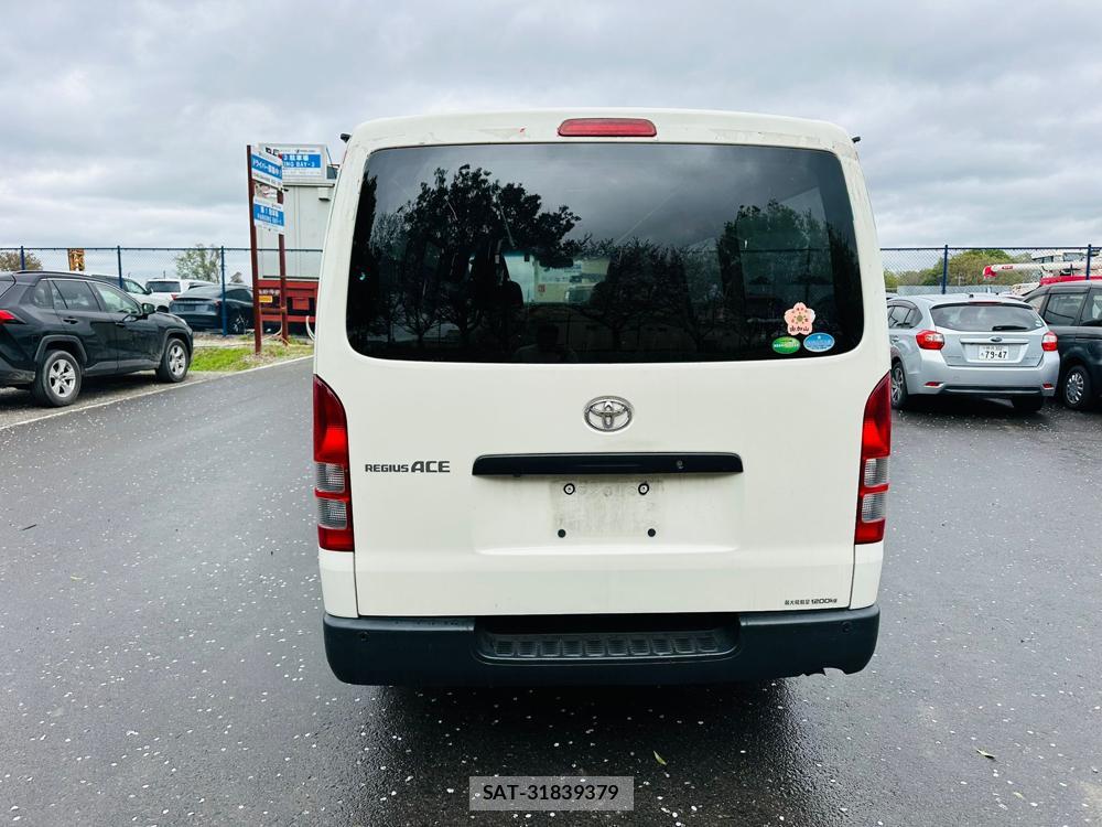 Toyota REGIUSACE VAN 2019 5568752-3