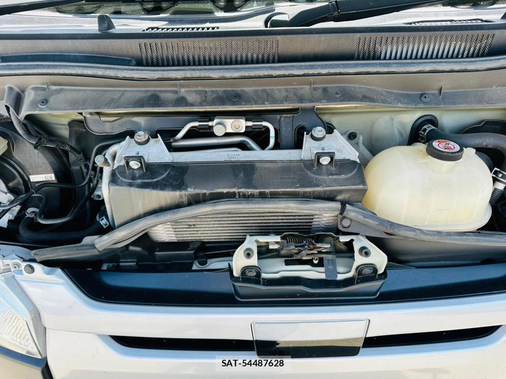 Toyota REGIUSACE VAN 2019 5989658-33