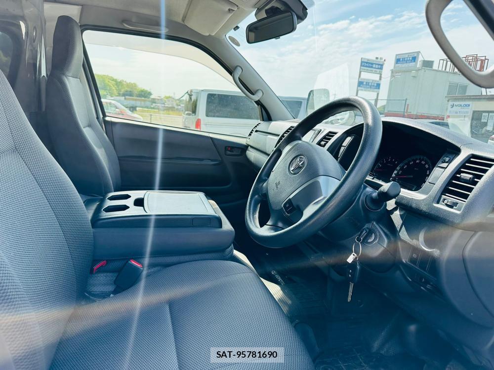 Toyota REGIUSACE VAN 2020 6175576-11