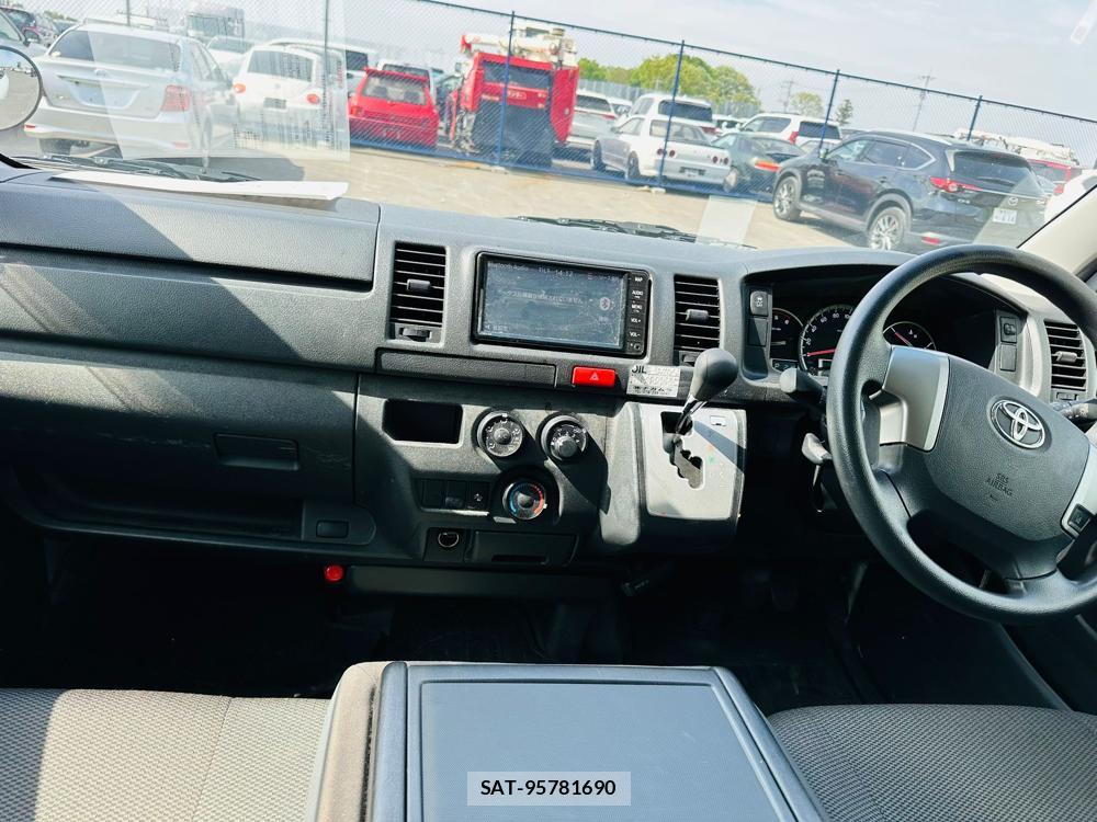 Toyota REGIUSACE VAN 2020 6175576-12