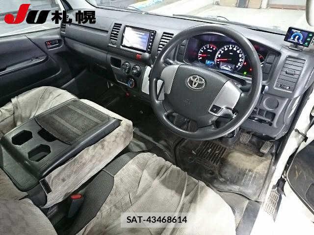 Toyota  2019 7266923-6