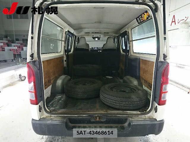 Toyota  2019 7266923-8