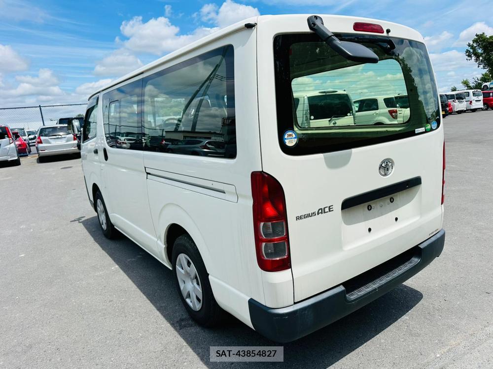 Toyota REGIUSACE VAN 2020 7072728-2