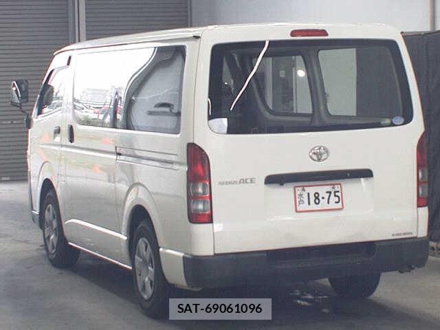 Toyota  2019-06 7351407-1