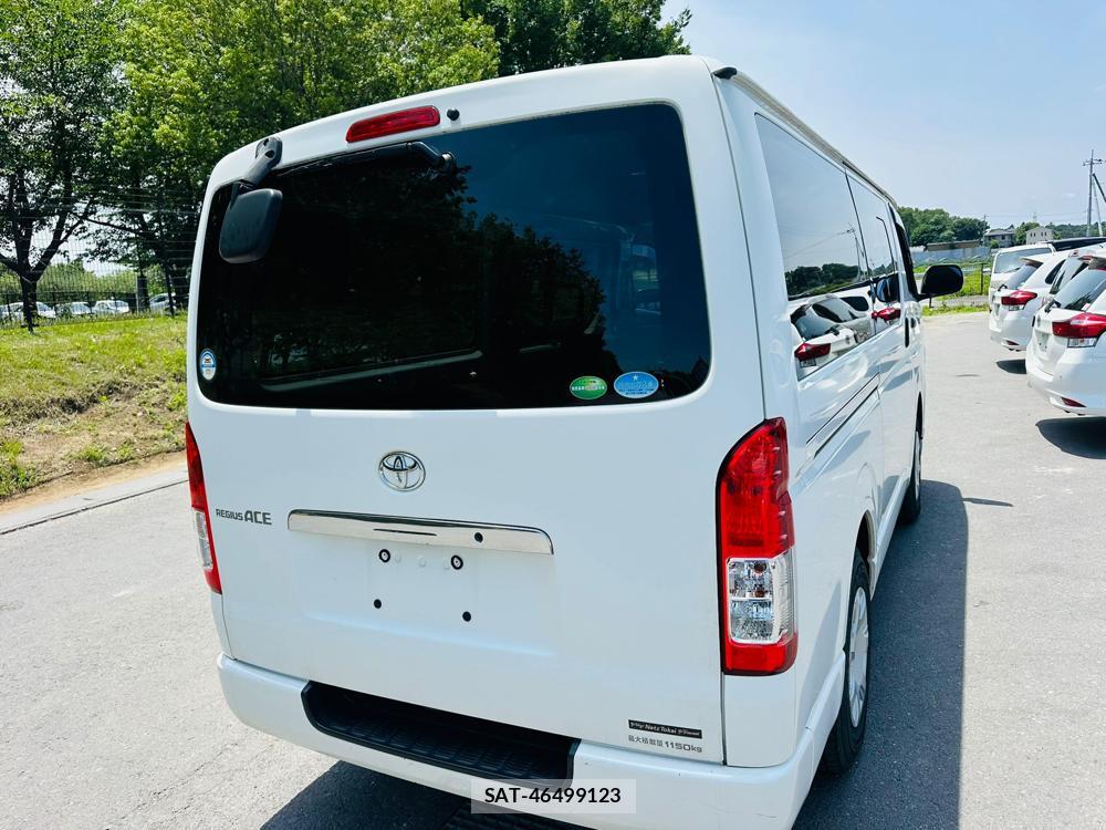 Toyota REGIUSACE VAN 2019-05 7369172-4