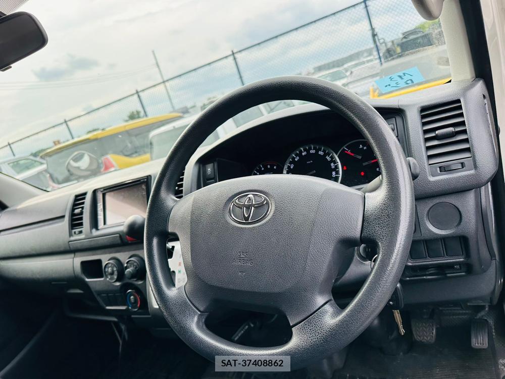 Toyota REGIUSACE VAN 2019 7242606-14