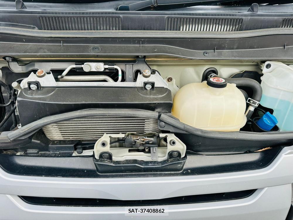 Toyota REGIUSACE VAN 2019 7242606-33