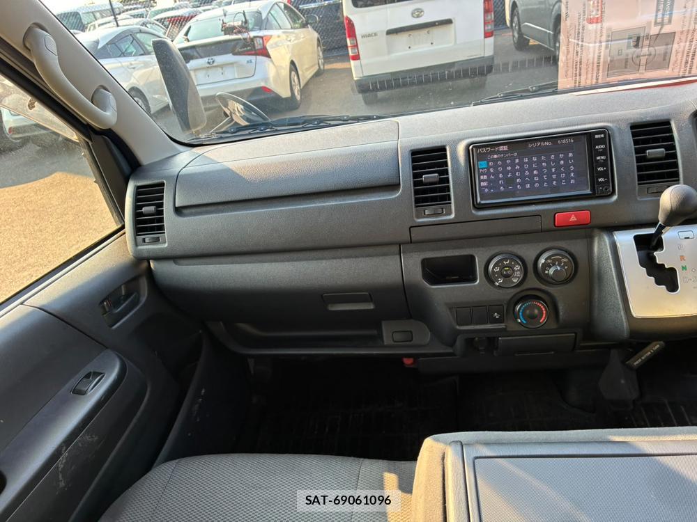 Toyota REGIUSACE VAN 2019-06 7351407-17