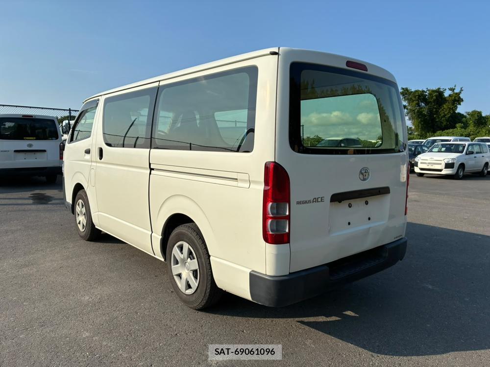 Toyota REGIUSACE VAN 2019-06 7351407-2