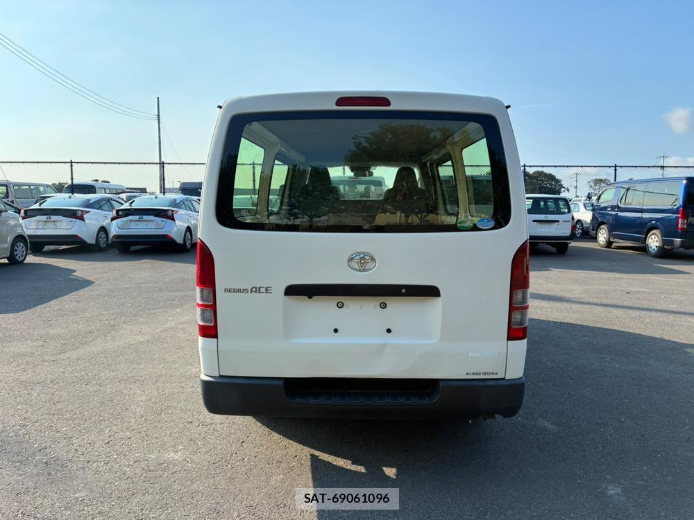 Toyota REGIUSACE VAN 2019-06 7351407-3