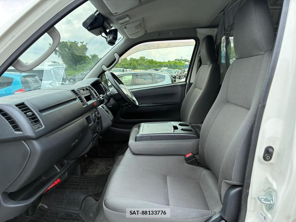 Toyota REGIUSACE VAN 2019 7171851-10