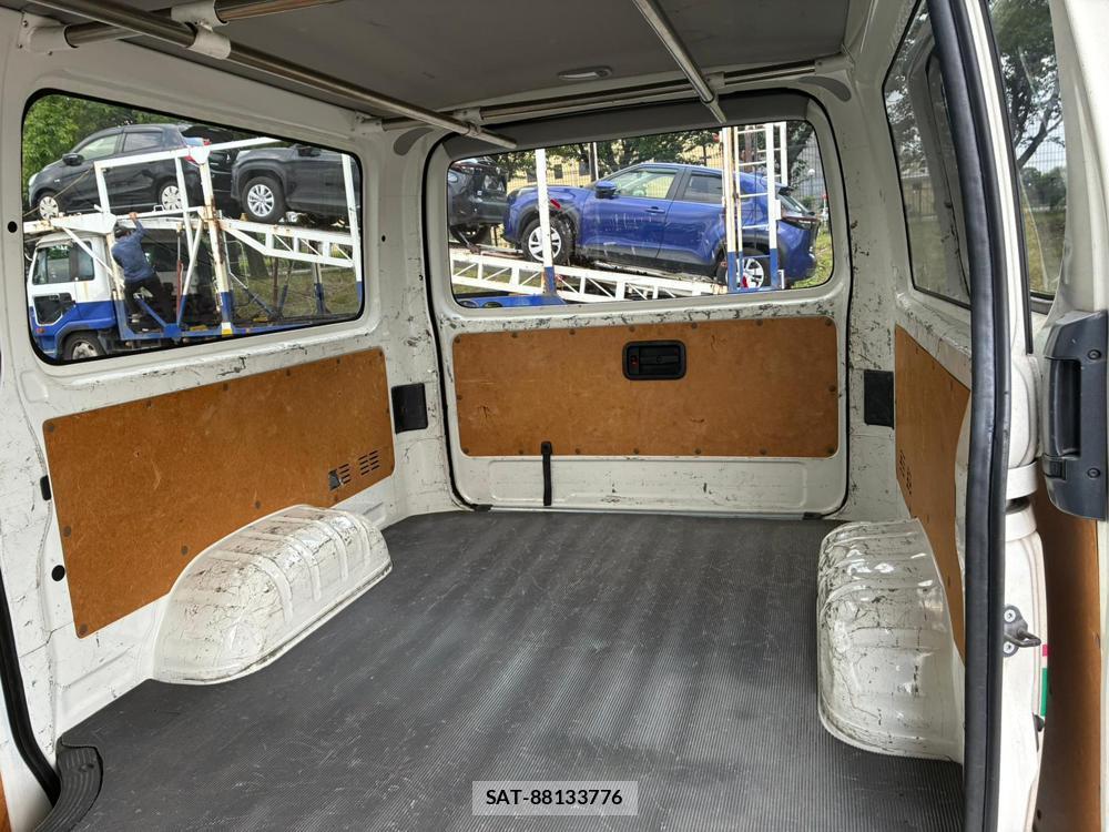 Toyota REGIUSACE VAN 2019 7171851-24