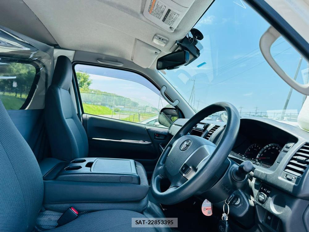 Toyota REGIUS VAN 2019-05 7534184-11