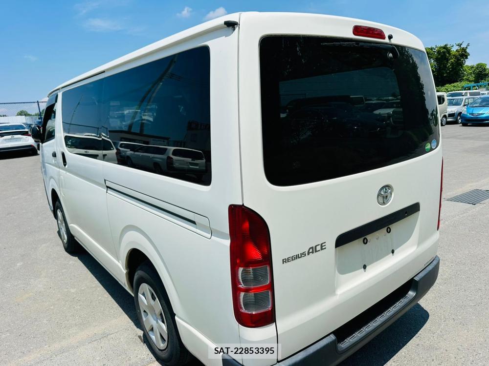 Toyota REGIUS VAN 2019-05 7534184-2