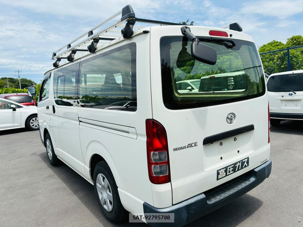 Toyota REGIUSACE VAN 2019-05 7369173-2