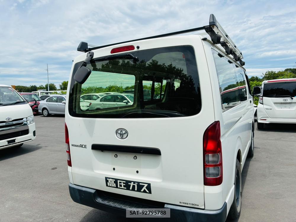 Toyota REGIUSACE VAN 2019-05 7369173-4
