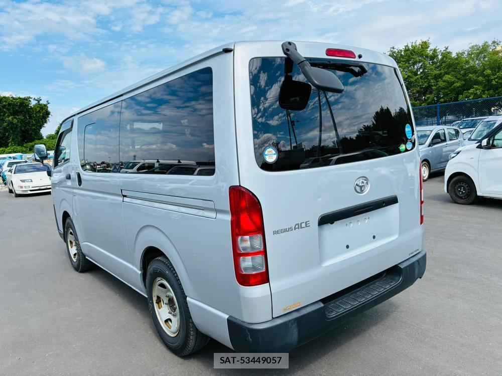 Toyota REGIUSACE VAN 2020-02 7683585-2