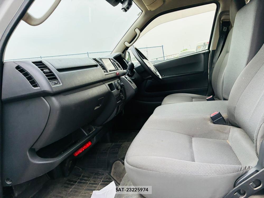 Toyota REGIUSACE VAN 2019-08 7687988-9