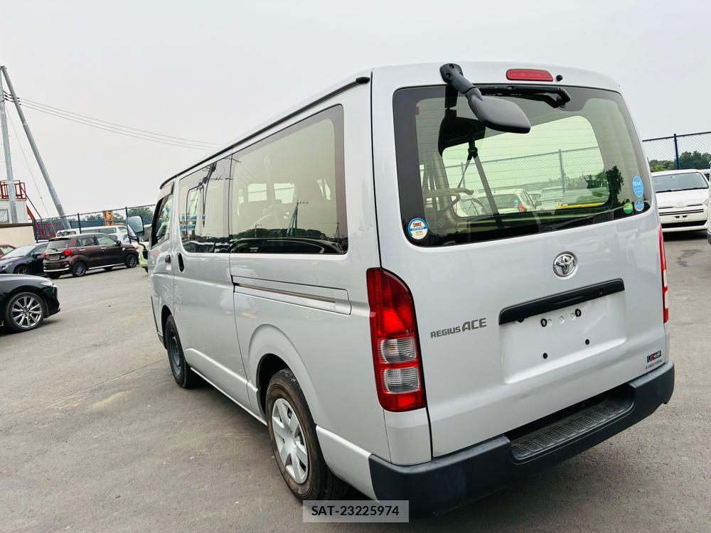 Toyota REGIUSACE VAN 2019-08 7687988-2
