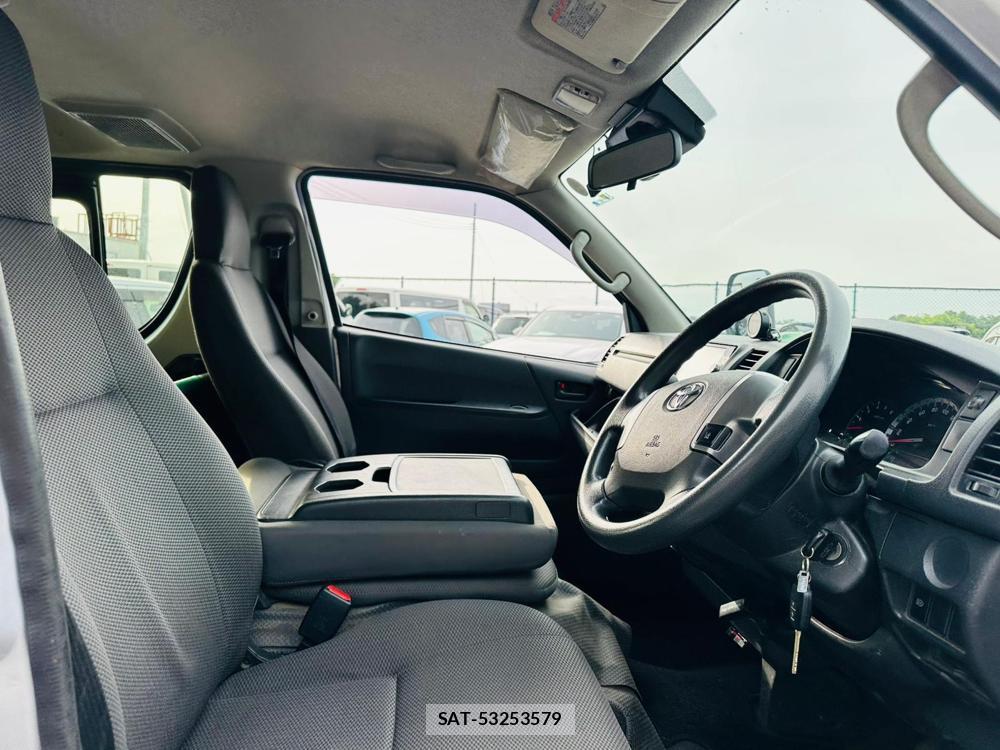 Toyota REGIUSACE VAN 2020-04 7736829-10
