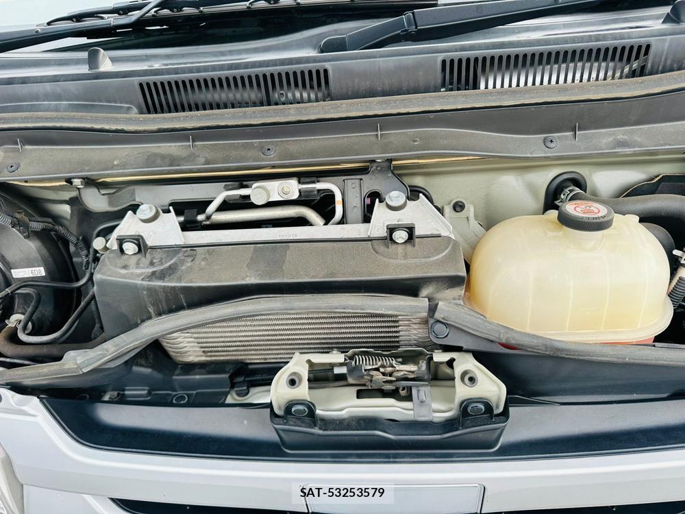 Toyota REGIUSACE VAN 2020-04 7736829-37