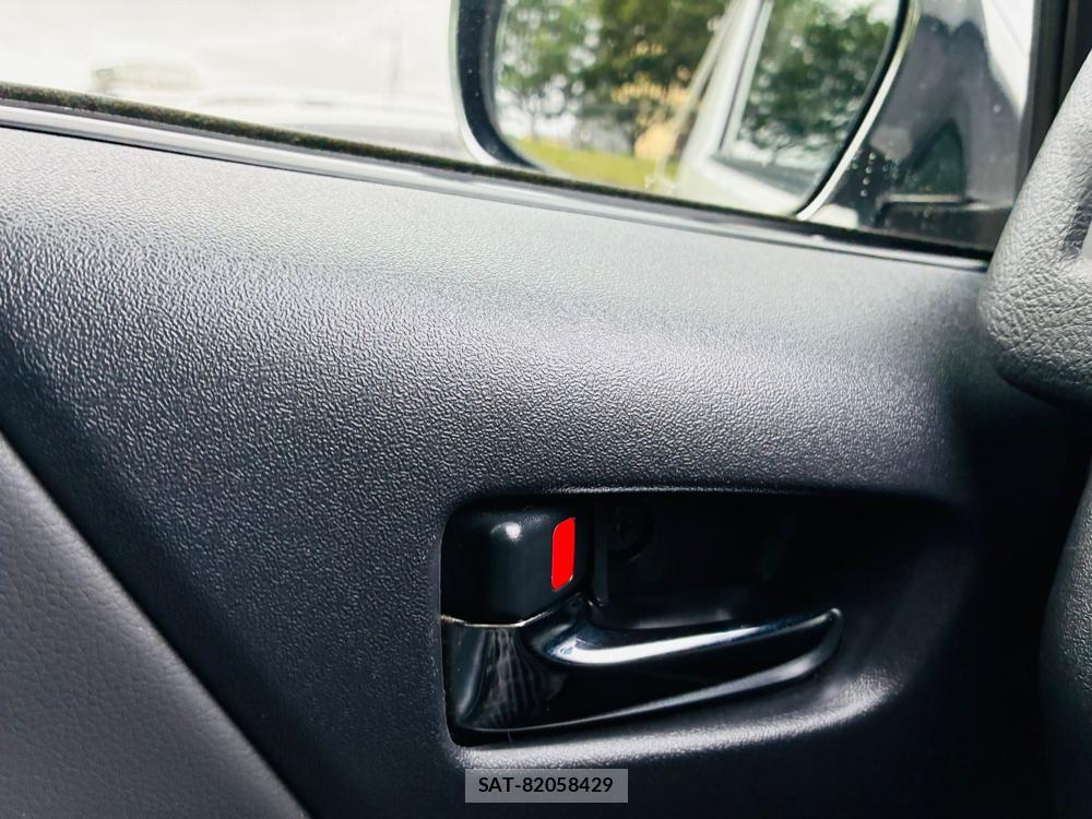 Toyota REGIUSACE VAN 2019-09 7605448-24