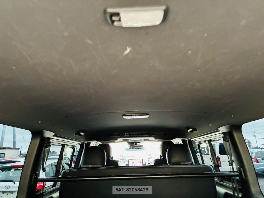 Toyota REGIUSACE VAN 2019-09 7605448-26