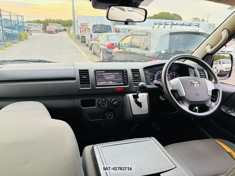 Toyota REGIUSACE VAN 2019-05 7933412-11