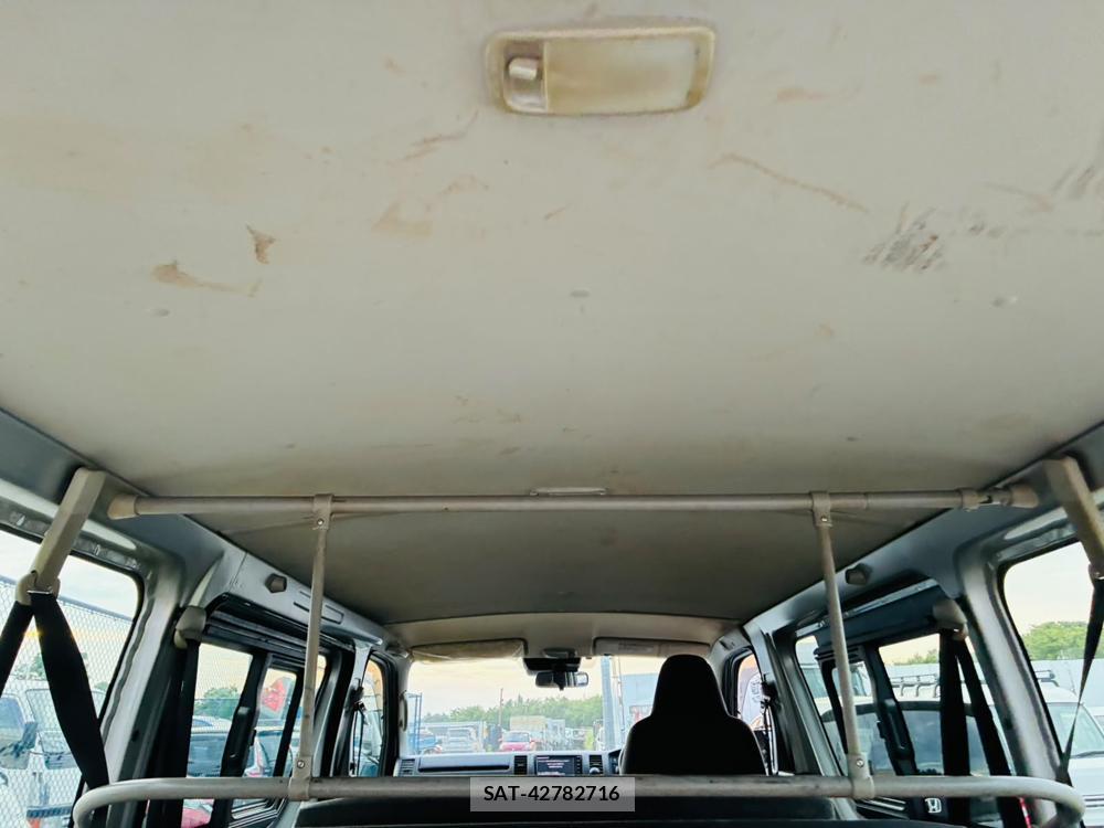 Toyota REGIUSACE VAN 2019-05 7933412-23