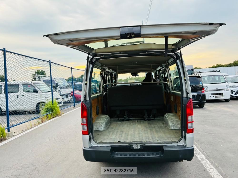 Toyota REGIUSACE VAN 2019-05 7933412-25