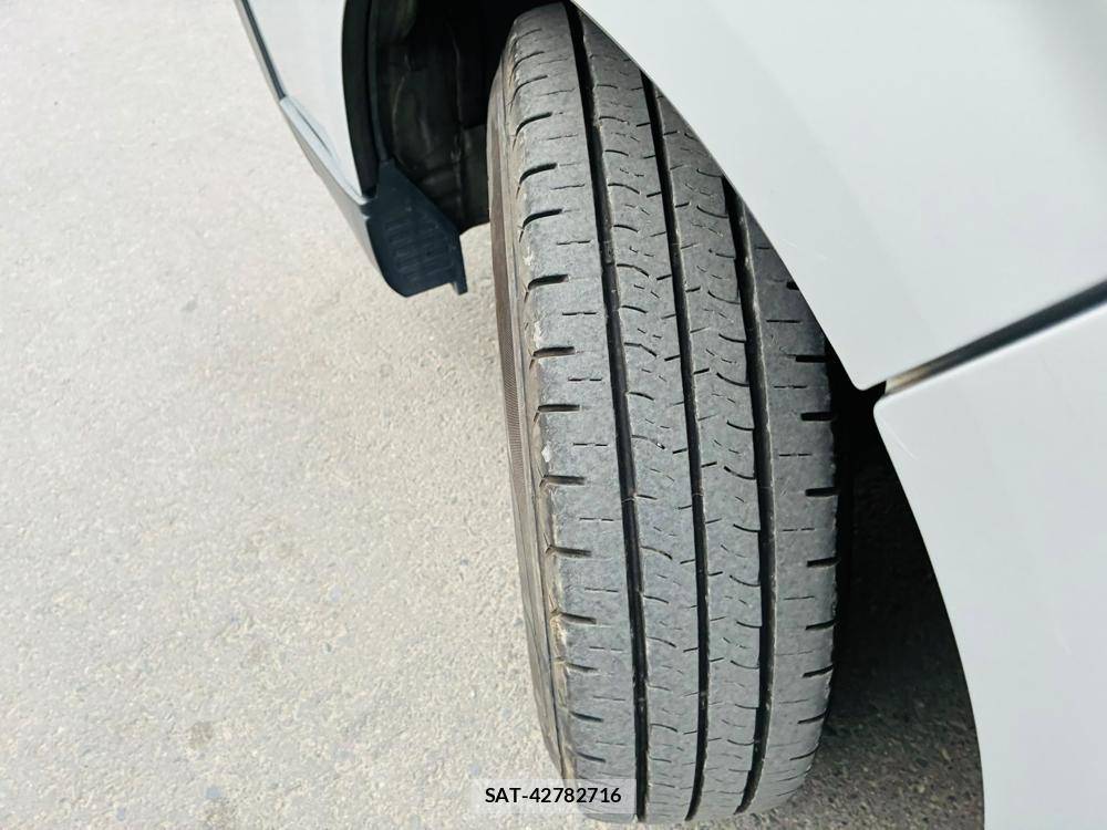 Toyota REGIUSACE VAN 2019-05 7933412-30