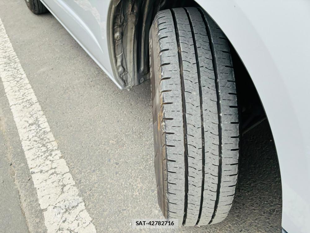 Toyota REGIUSACE VAN 2019-05 7933412-31
