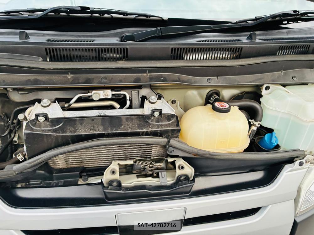 Toyota REGIUSACE VAN 2019-05 7933412-32