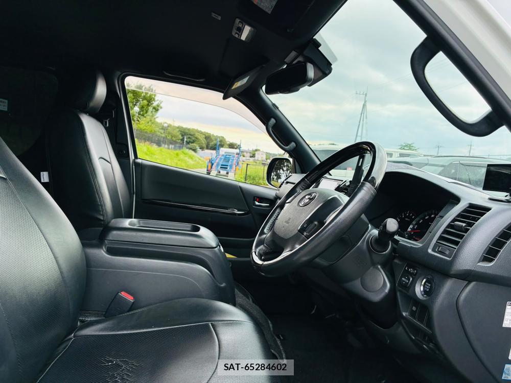 Toyota REGIUSACE VAN 2019-03 8044947-11