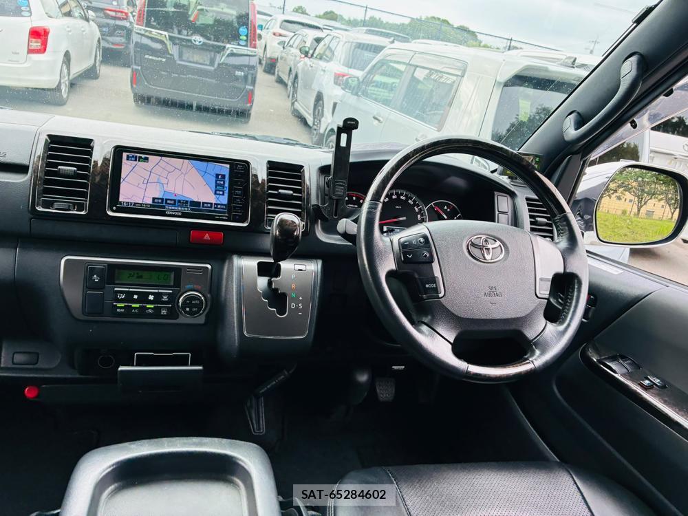 Toyota REGIUSACE VAN 2019-03 8044947-17