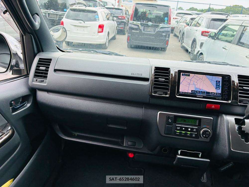 Toyota REGIUSACE VAN 2019-03 8044947-18