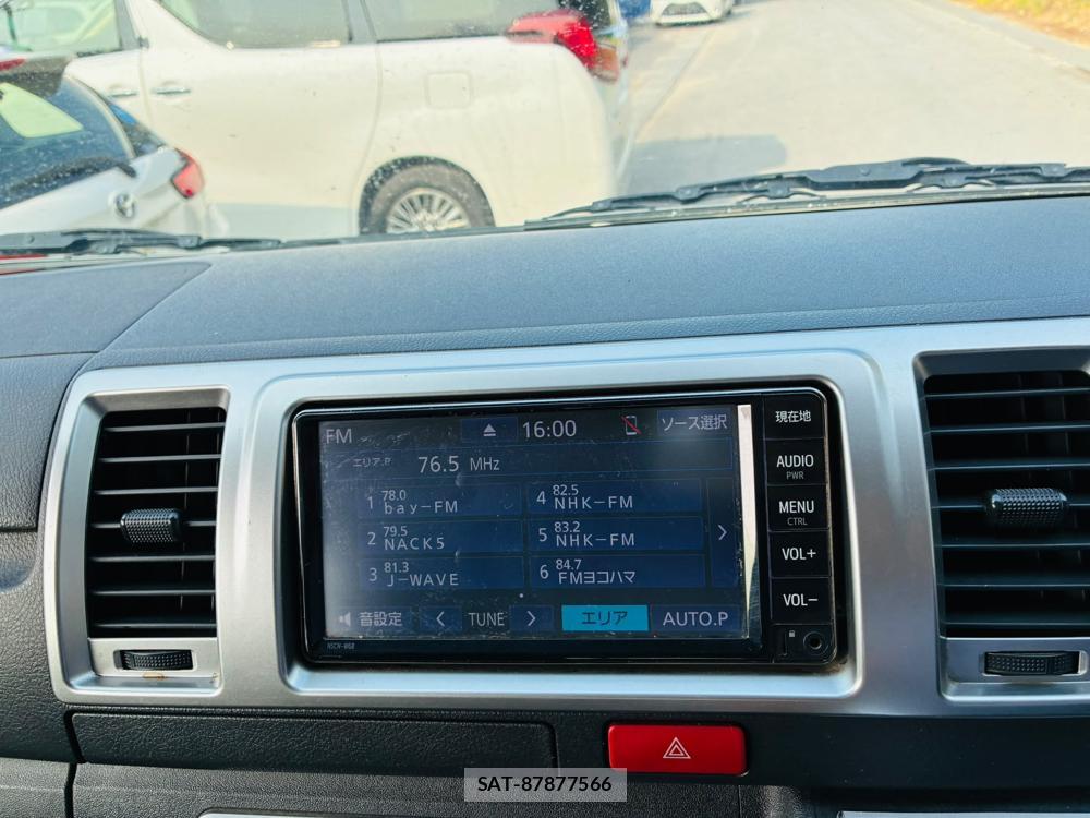 Toyota REGIUS VAN 2019-07 8028488-18