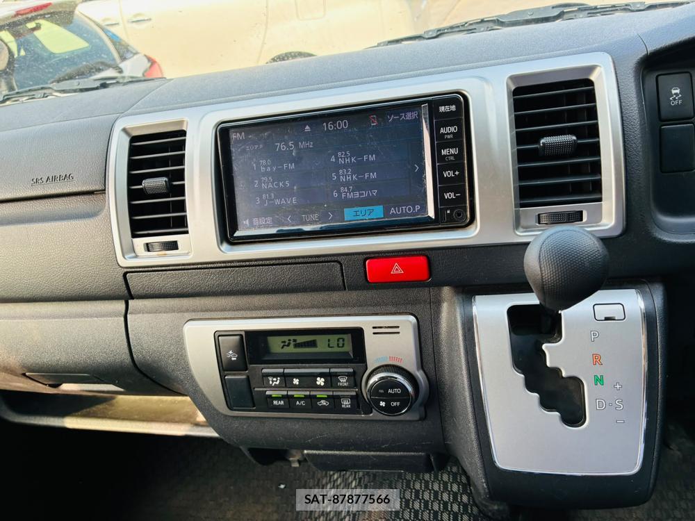 Toyota REGIUS VAN 2019-07 8028488-19