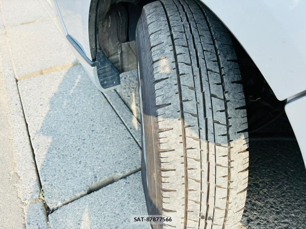Toyota REGIUS VAN 2019-07 8028488-31