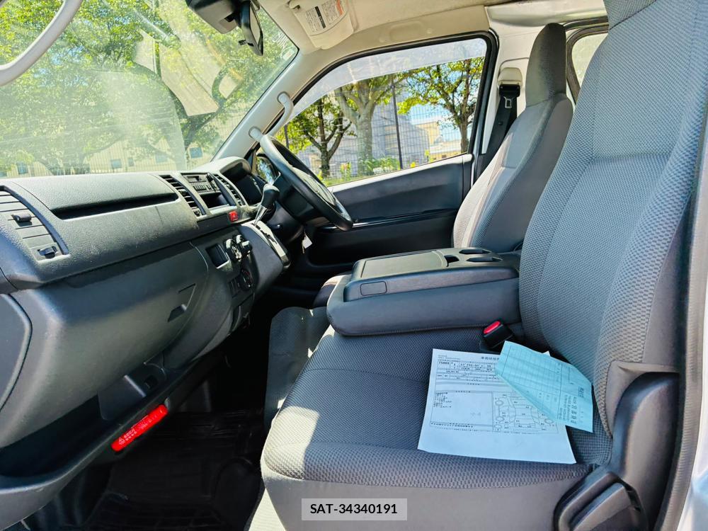 Toyota REGIUSACE VAN 2019-07 8056482-10