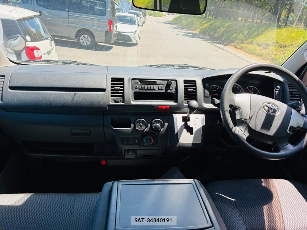 Toyota REGIUSACE VAN 2019-07 8056482-12