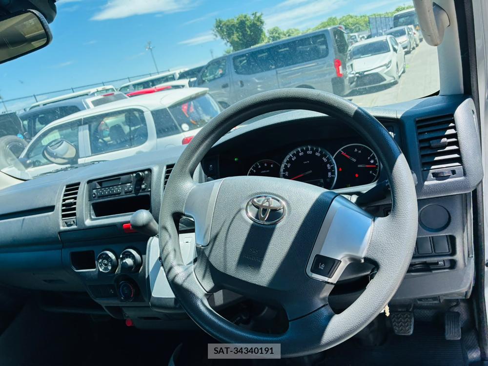 Toyota REGIUSACE VAN 2019-07 8056482-14