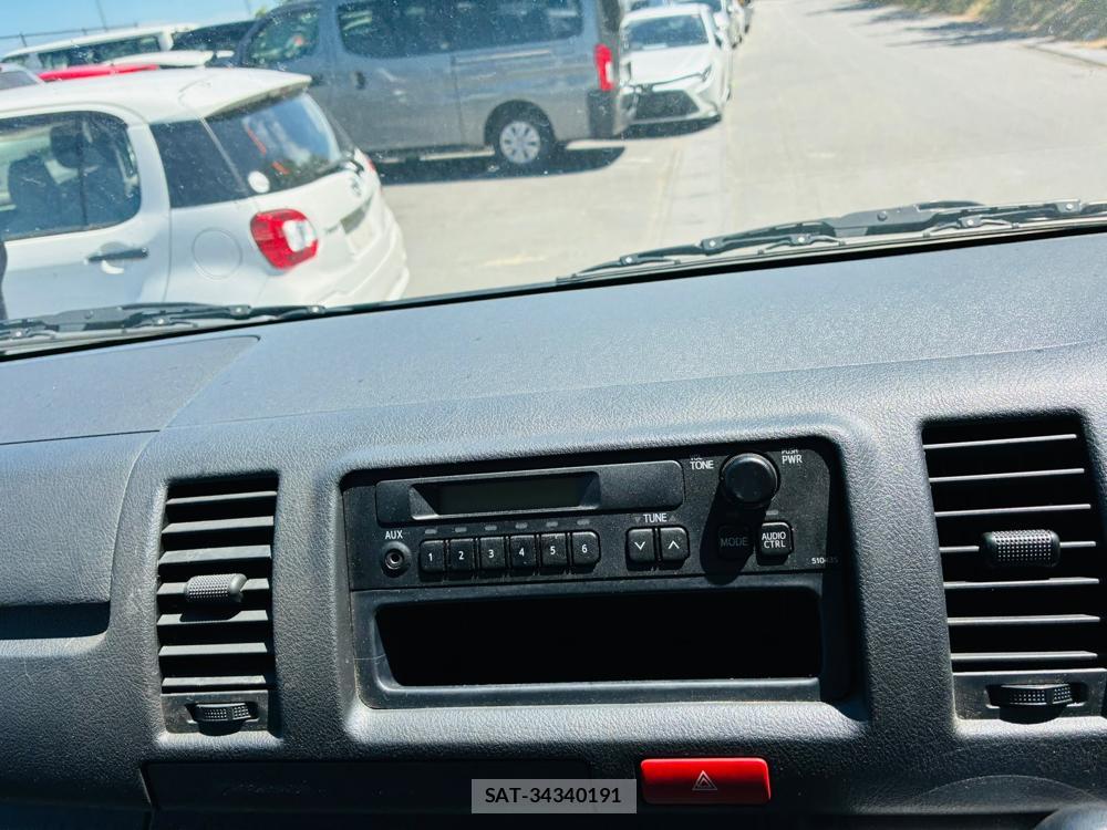 Toyota REGIUSACE VAN 2019-07 8056482-18