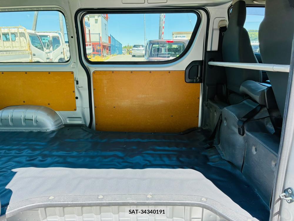Toyota REGIUSACE VAN 2019-07 8056482-8